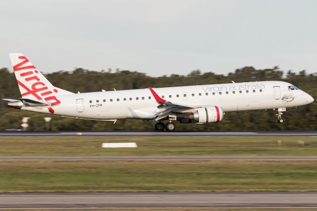 Embraer ERJ-190 (VH-ZPR)