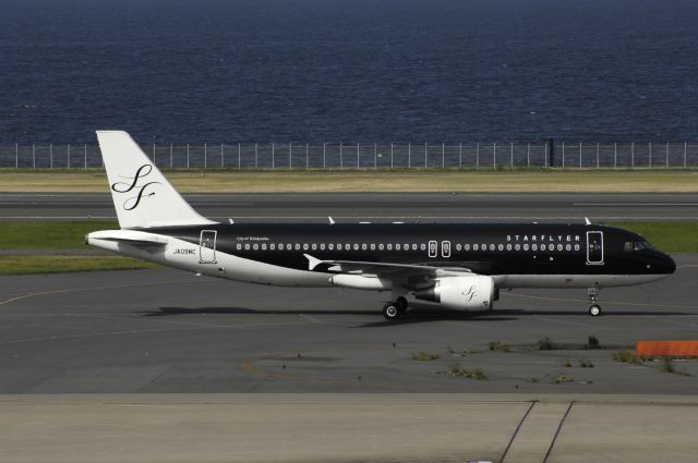 Airbus A320 (JA09MC) - Taxing at Haneda Intl Airport on 2013/05/31