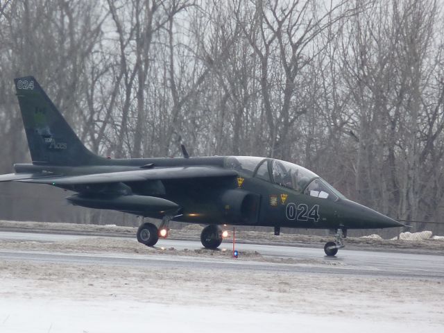 DASSAULT-BREGUET/DORNIER Alpha Jet (C-GGTA)