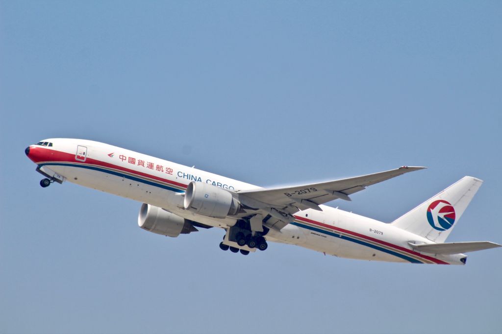 Boeing 777-200 (B-2079)