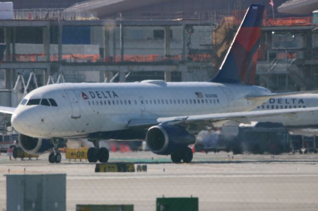 Airbus A319 (N349NB)