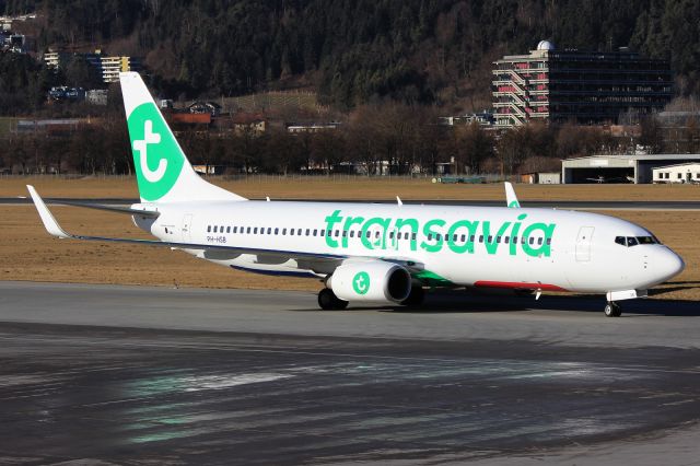 Boeing 737-800 (PH-HSB)