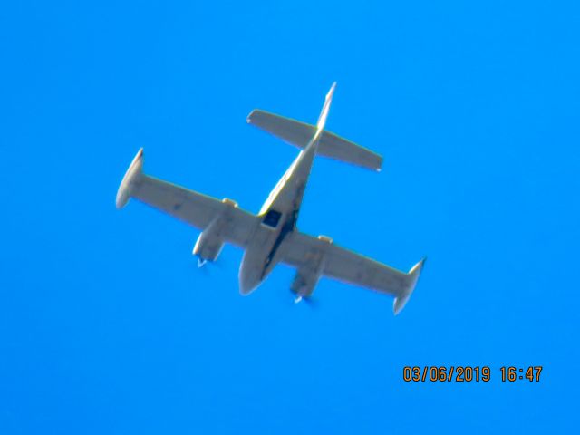 Cessna 310 (N1107Q)