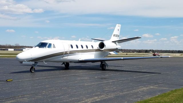 Cessna Citation Excel/XLS (N1909M) - On tarmac at Maven by Midfield