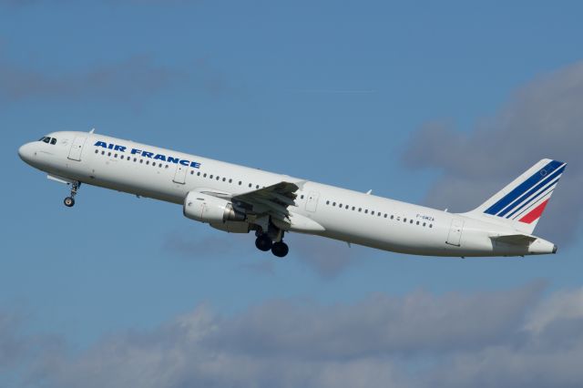 Airbus A321 (F-GMZA)