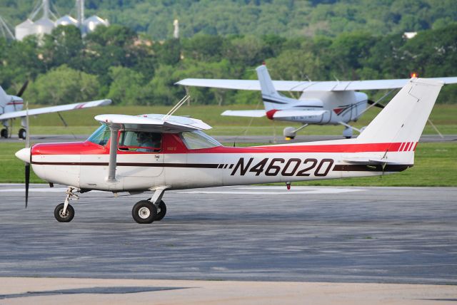 Cessna 152 (N46020) - Seen at KFDK on 5/20/2010.      http://discussions.flightaware.com/profile.php?mode=viewprofile&u=269247