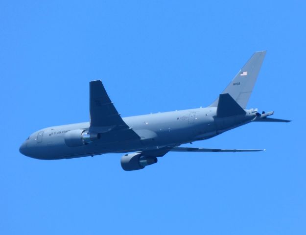 Cessna Commuter (N16058) - USAF refueler heading north at Nags Head, NC, Fall 2022