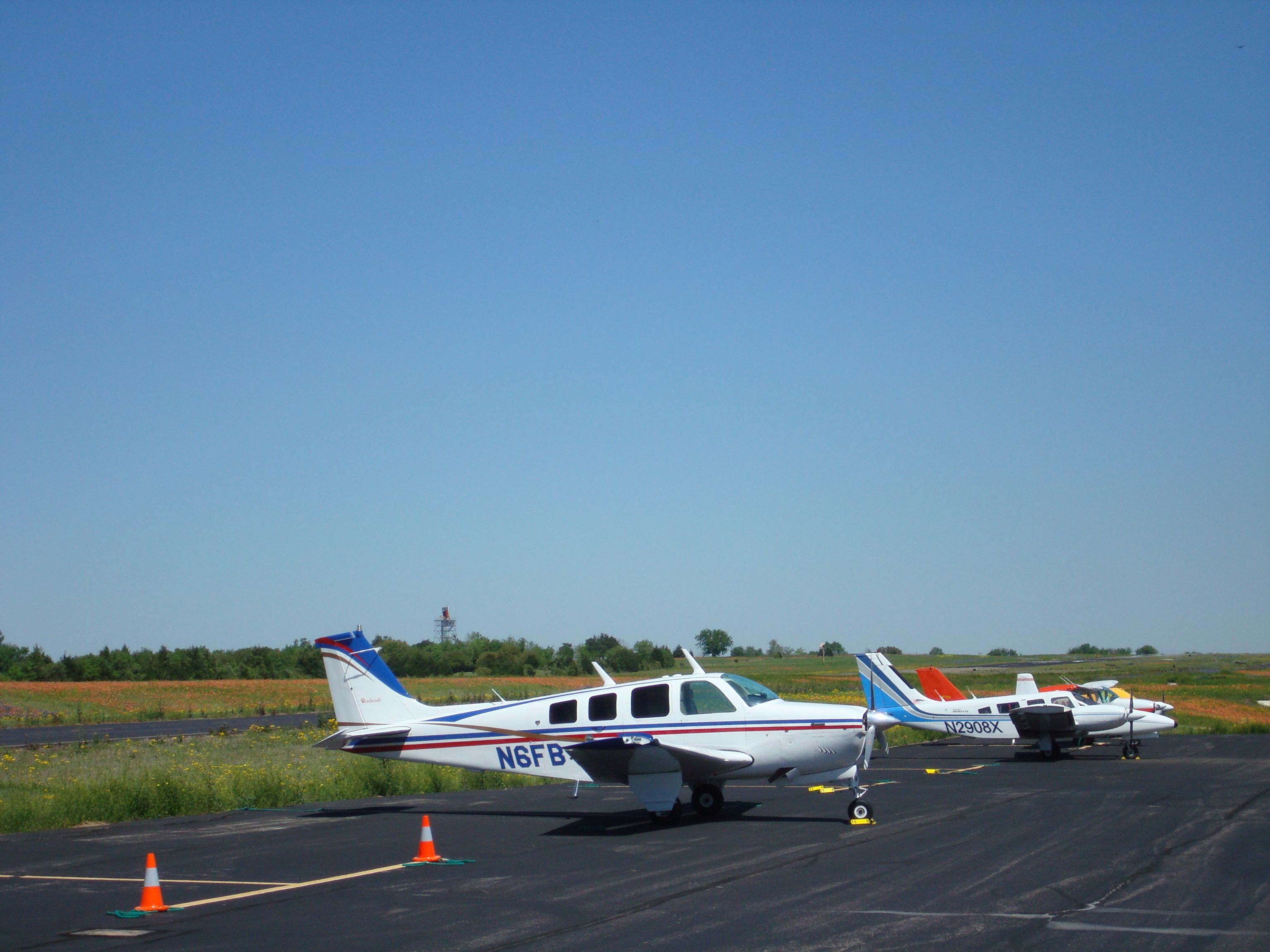 Beechcraft Bonanza (36) (N6FB)