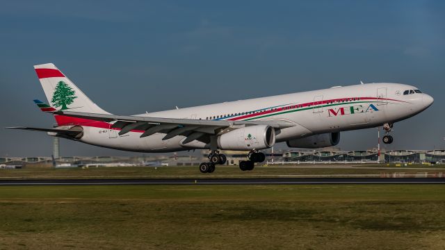 Airbus A330-300 (OD-MEA) - Airbus A330-243 (SN 984) - 2 x RR Trent 772B-60