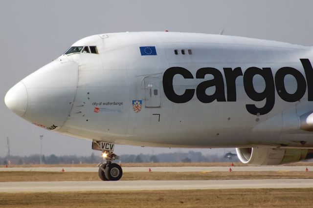 Boeing 747-400 (LX-VCV)