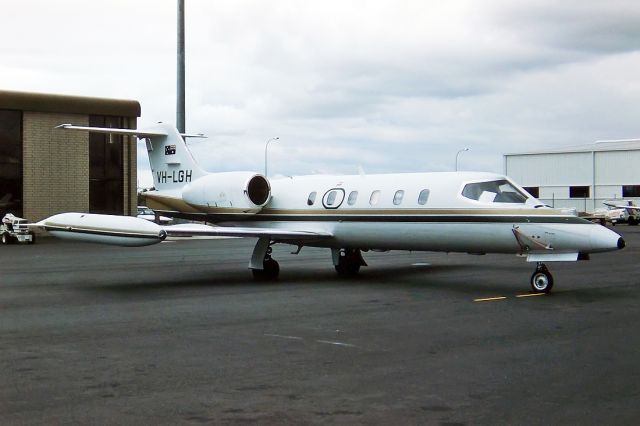 VH-LGH — - GATES LEARJET 35A - REG : VH-LGH (CN 35A/342) - ADELAIDE INTERNATIONAL AIRPORT SA. AUSTRALIA - YPAD 26/10/1986 35MM SLIDE CONVERSION SCANNED AT 6400 DPI.