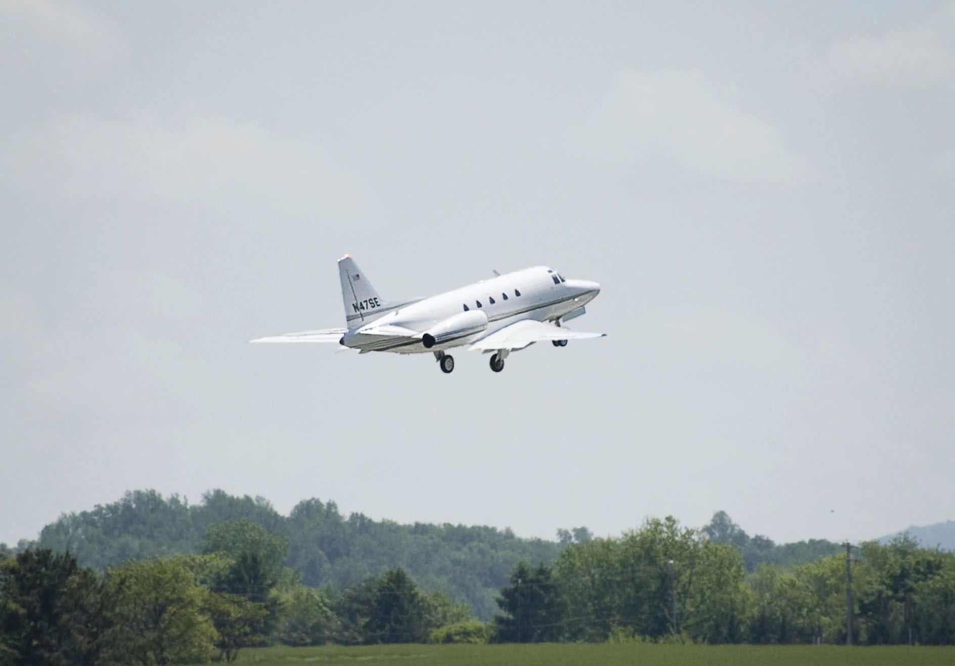 North American Sabreliner (N47SE) - Seen at KFDK on 5/12/2011.