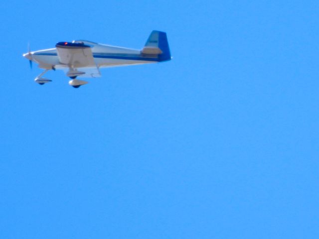 Vans RV-8 —