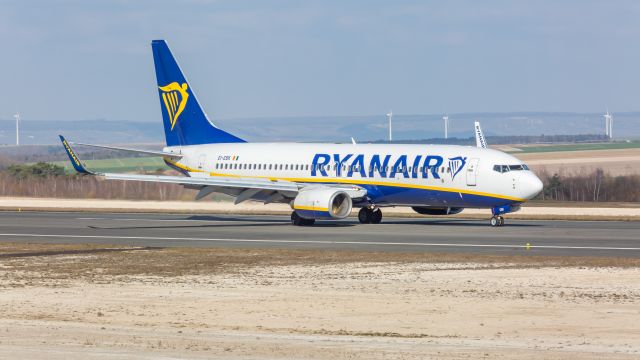 Boeing 737-700 (EI-EBK)