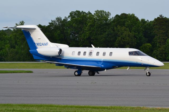 Pilatus PC-24 (N124AF) - PEOPLES UNITED BANK NA (PlaneSense) arriving at KJQF - 5/30/18