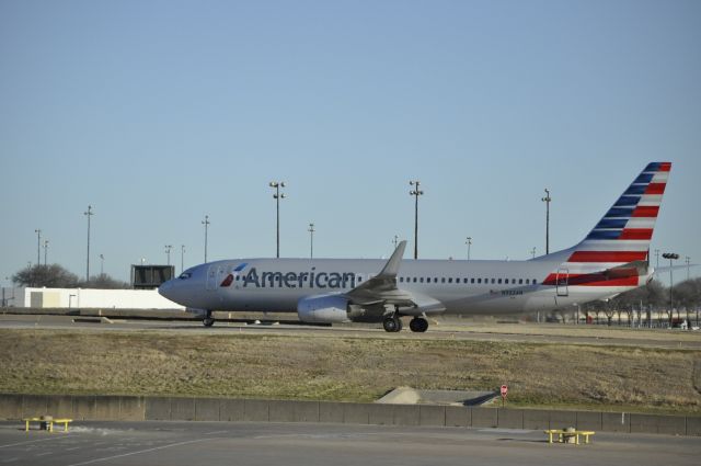 Boeing 737-700 (N992AN)