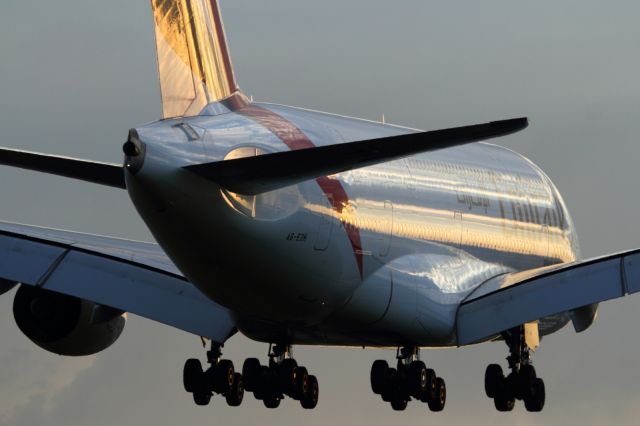 Airbus A380-800 (A6-EDH) - Landing runway 027R, LHR.