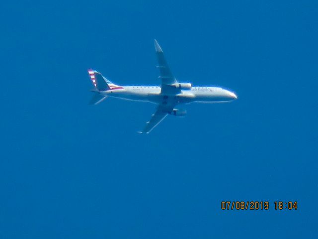 Embraer 175 (N231AN)