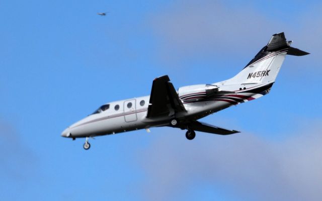 Beechcraft Beechjet (N45RK) - On final is this Hawker-Beechcraft 400A in the Autumn of 2018.