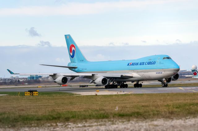 Boeing 747-200 (HL7600) - Korean Cargo 747 HL7600_2015-04-23 departure from Toronto YYZ to ANC