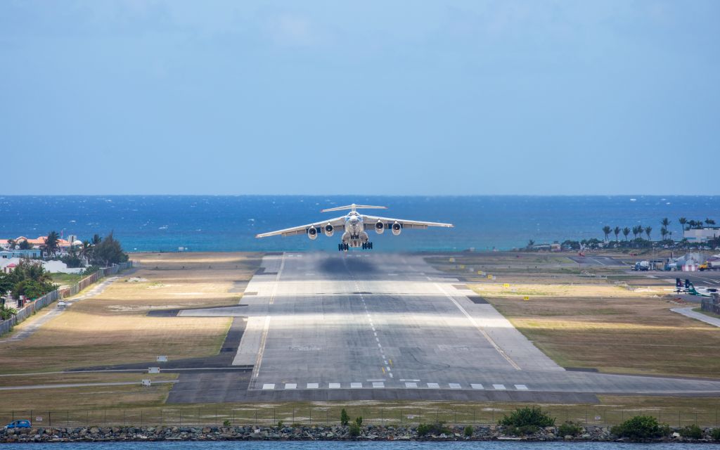 Ilyushin Il-76 (RA-76511) - Volga-Dnepr IL76 departs PJIAE, St. Maarten (April 24th 2020)