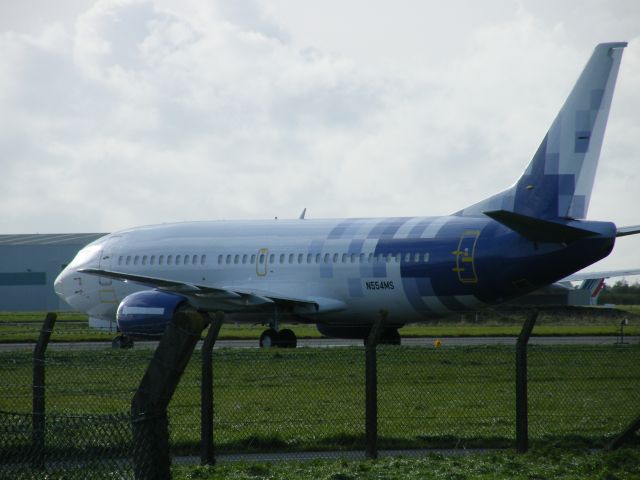 Boeing 737-700 (N554MS) - N554MS Boeing 737-3 cn 24681  ex reg HZ DMO seen in dublin   31-10-10 on runway 09-27