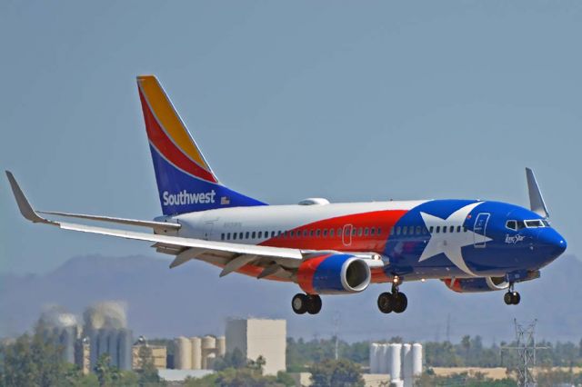 Boeing 737-700 (N931WN) - Southwest Boeing 737-7H4 N931WN Lone Star One at Phoenix Sky Harbor on May 25, 2018.