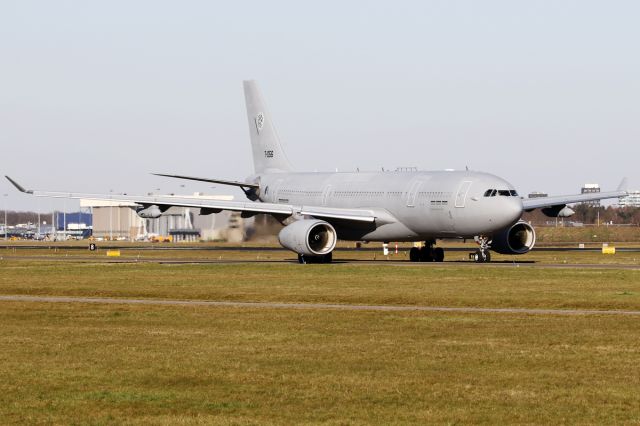 Airbus A330-200 (T056)
