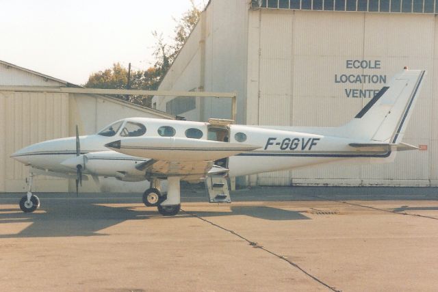 Cessna 340 (F-GGVF) - Seen here on 17-Oct-94.br /br /Reregistered N3904G 14-May-97.br /Registration cancelled 15-Jul-03 as destroyed.