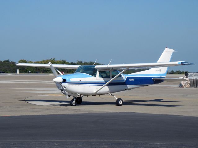 Cessna Skylane RG (N2635C) - A very nice Slylane turbo with retractable gear.