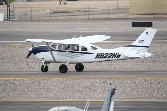 Cessna T206 Turbo Stationair (N822HW)