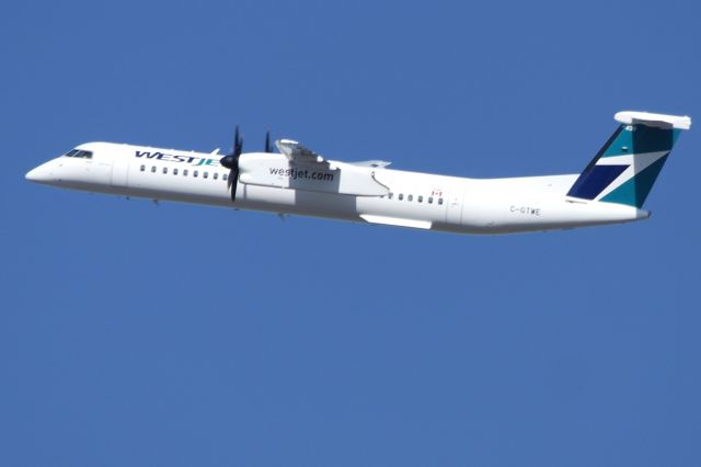 de Havilland Dash 8-400 (C-GTWE)