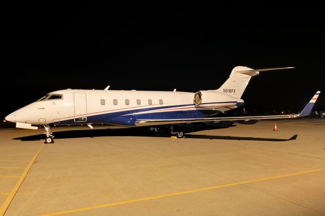 Bombardier Challenger 300 (N516FX) - Seen at KFDK on 5/16/2010.      http://discussions.flightaware.com/profile.php?mode=viewprofile&u=269247