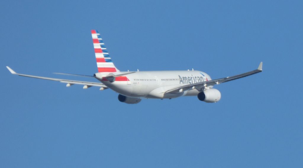 Airbus A330-200 (N290AY) - Shown here an American Airline Airbus A330 a few moments after departure in the Autumn of 2016.
