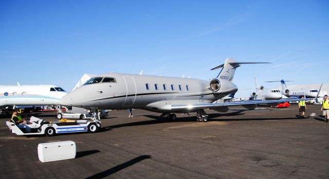 Bombardier Challenger 300 (N290CH)