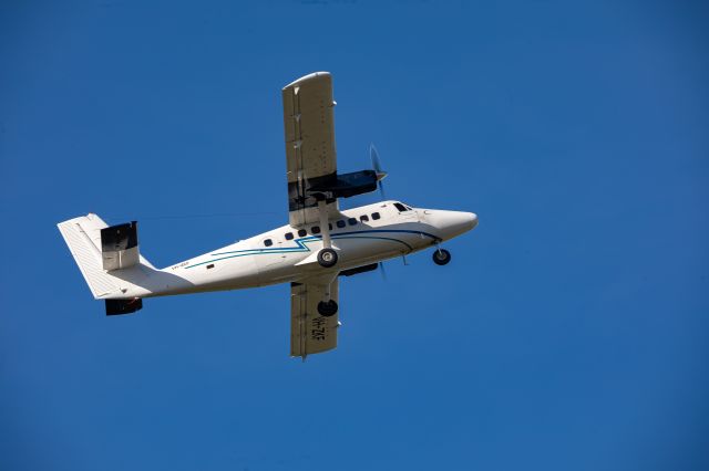 De Havilland Canada Twin Otter (VH-ZKF)