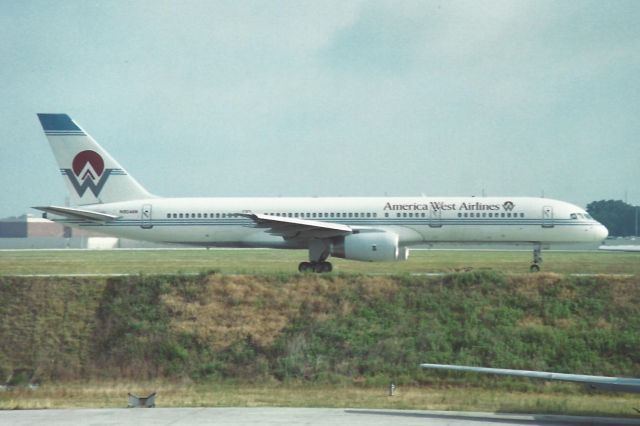 Boeing 757-200 (N904AW)