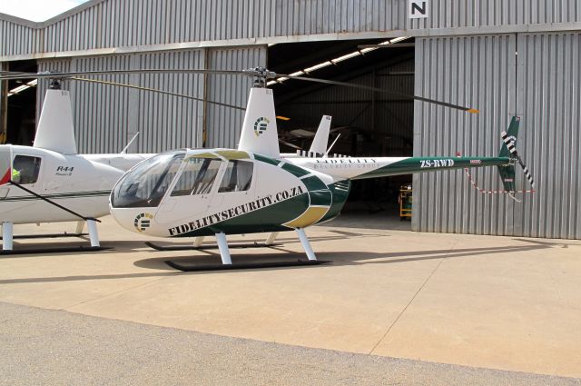 Robinson R-44 (ZS-RWD) - Used to track stolen cars.