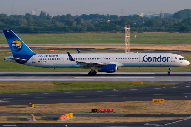 Boeing 757-200 (D-ABOL)