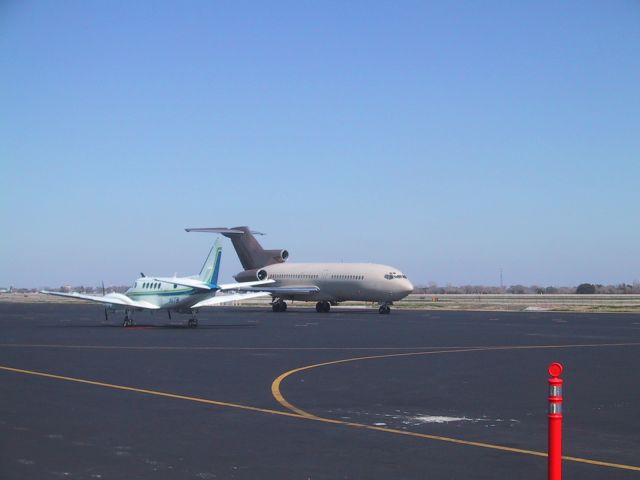 Beechcraft King Air 100 (N1TR)