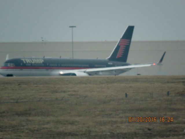 Boeing 757-200 (N757AF)