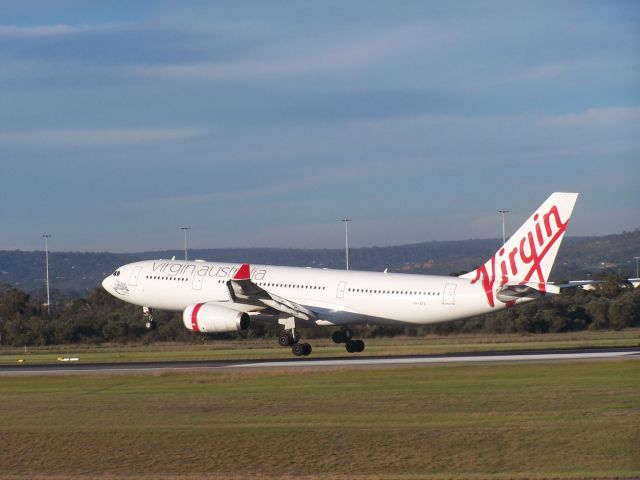 VH-XFA — - Virgin Australia A332 landing on runway 03 at YPPH