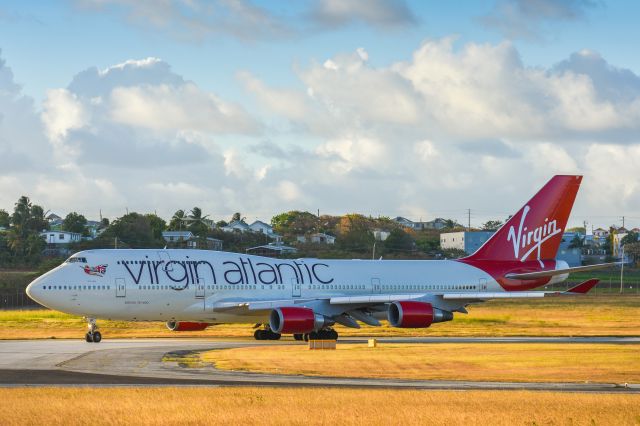 Boeing 747-400 (G-VLIP)