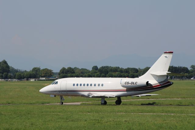 Dassault Falcon 20 (CS-DLD) - TAXING TO LINATE -ATA 22-06-16 THIS NETJET EUROPE A/C