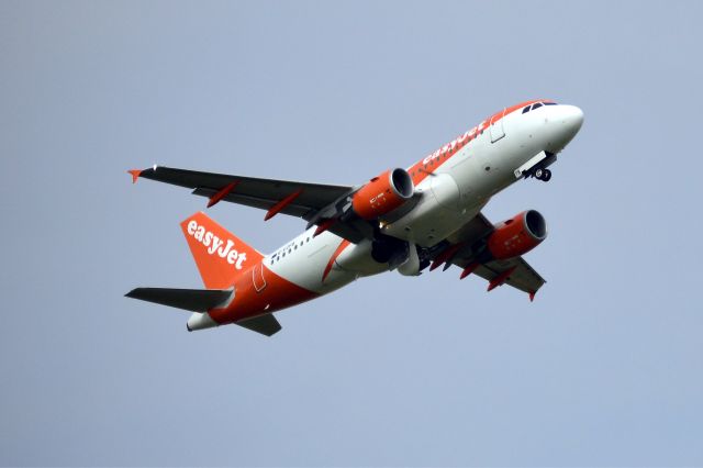 Airbus A319 (G-EZFB) - easyJet - A319-111 (G-EZFB) departing NCL. (Photo May 2016)