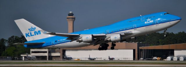 Boeing 747-400 (PH-BFU)