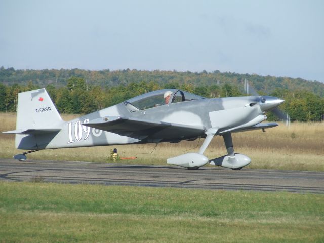 C-GEVO — - EVO-1 (F-1 Rocket) dropping off a passenger. 30 Aug 2011.