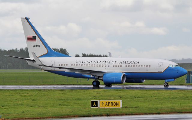 09-0540 — - usaf c-40c 09-0540 at shannon 5/7/15.