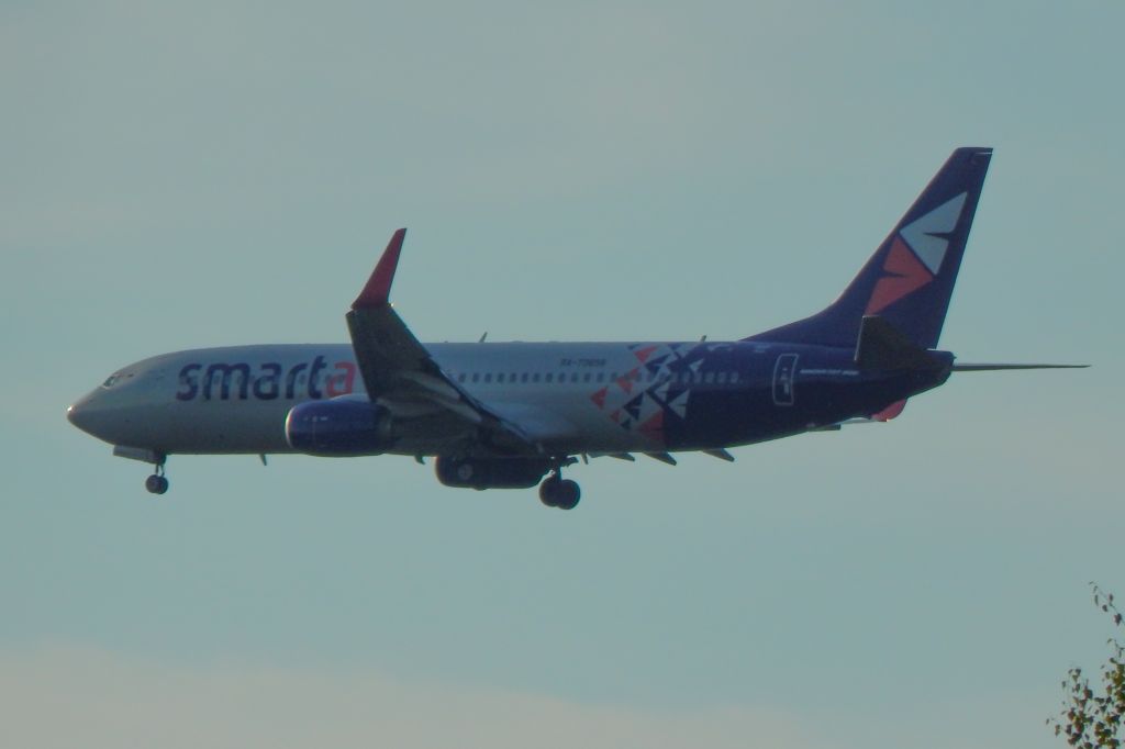 Boeing 737-800 (RA-73656)