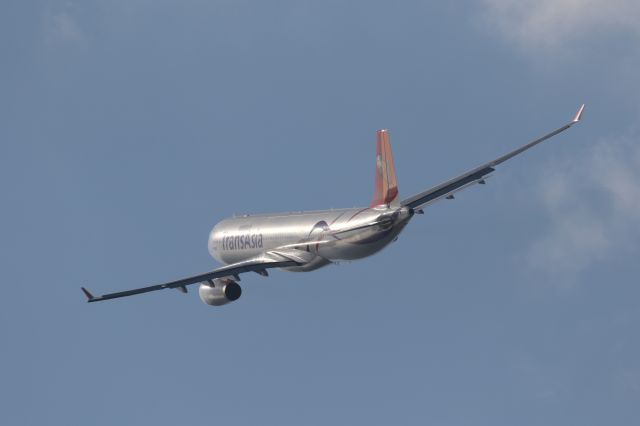 Airbus A330-300 (B-22102) - 01 November 2015:HKD-TPE, TransAsia Airways.